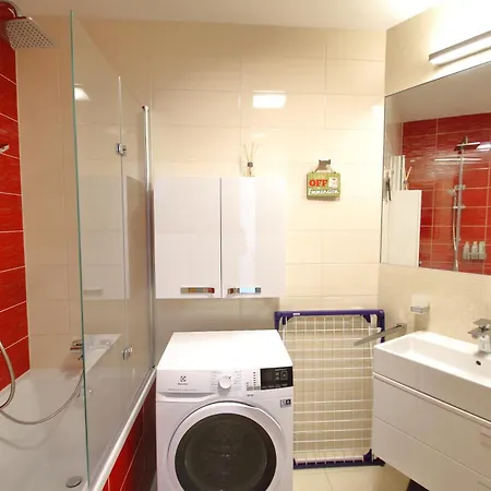 Panorama Oasis - Free Parking On Site - Air Con - Biz Wifi - Netflix アパート *
