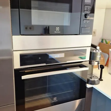 Panorama Oasis - Free Parking On Site - Air Con - Biz Wifi - Netflix * ブラチスラヴァ